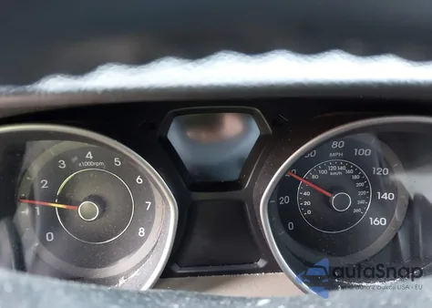 2016 Hyundai Elantra Value Edition z USA, uszkodzony, nr VIN 5NPDH4AE8GH788826